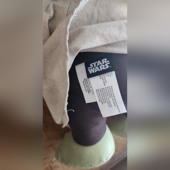 Star Wars Yoda Plush Standing Door Greeter - Picture 8 of 11